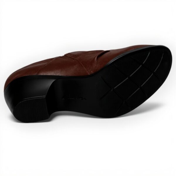 Clarks Emily 2 Cove Pump Womens Leather Court Shoes