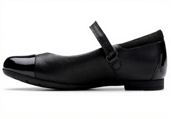 Clarks Girls Ballet Flats Black Leather Comfort Fit